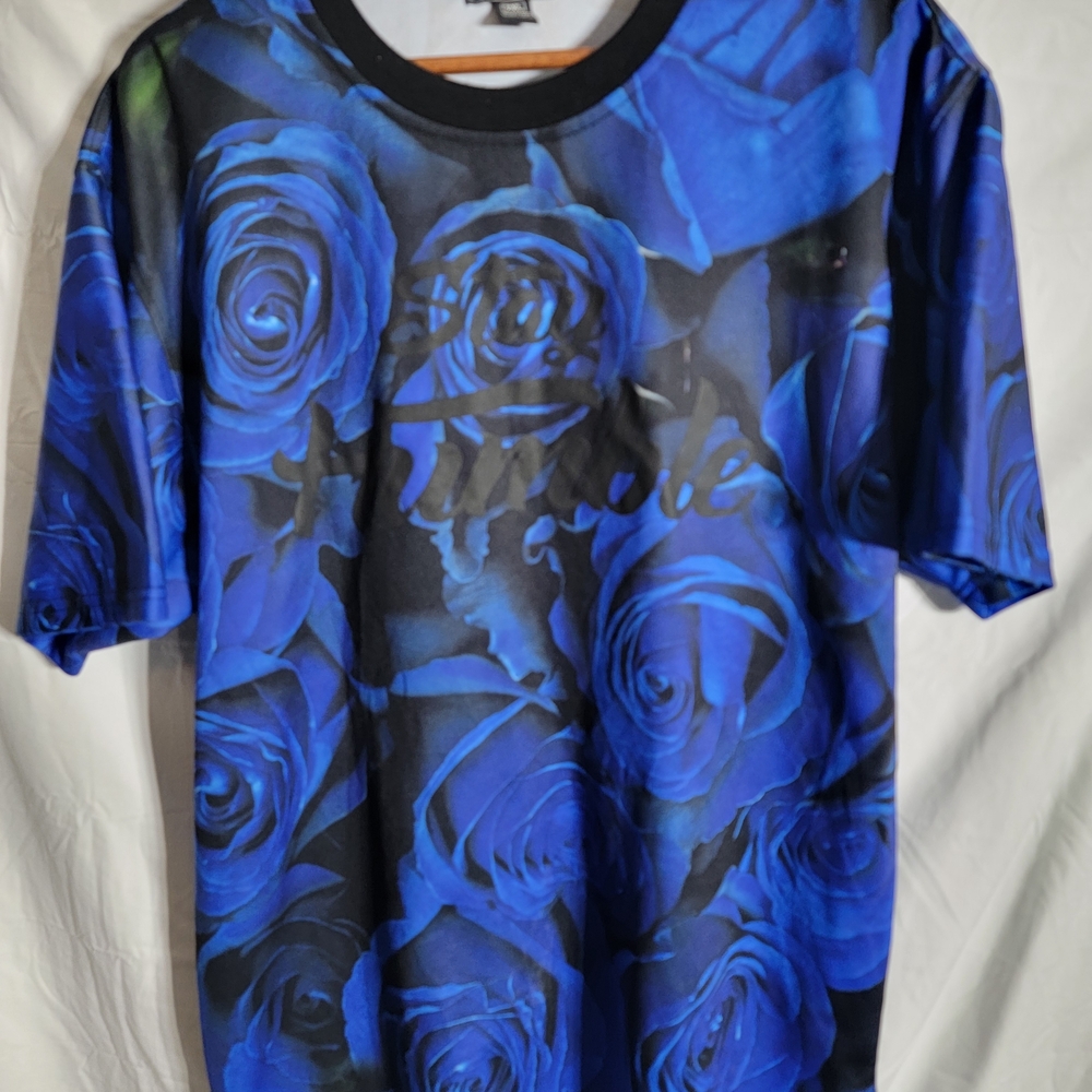 Vibrant Blue Rose Men's Graphic Tee